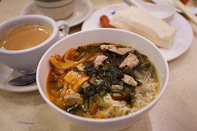 《废墟图书馆》Switch版预购开启 剧情回合制卡牌战斗